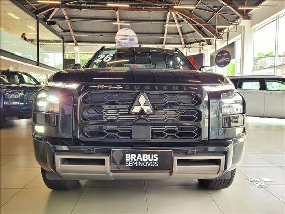 MITSUBISHI TRITON 2.4 BITURBO DIESEL CD KATANA 4X4 AUTOMÁTICO MITSUBISHI TRITON 2.4 BITURBO DIESEL CD KATANA 4X4 AUTOMÁTICO